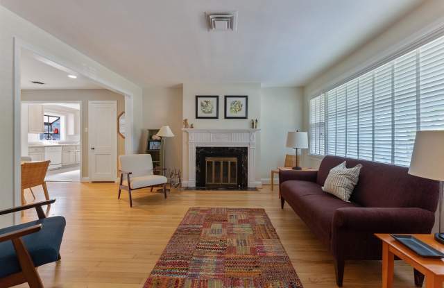 104 N Nassau Ave photos photos