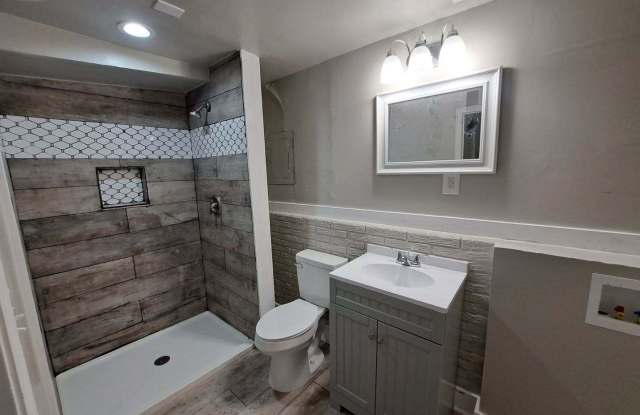 Charming 4 bedroom / 2 bath home waiting for you. - 3544 Exeter Court, Gwinnett County, GA 30039
