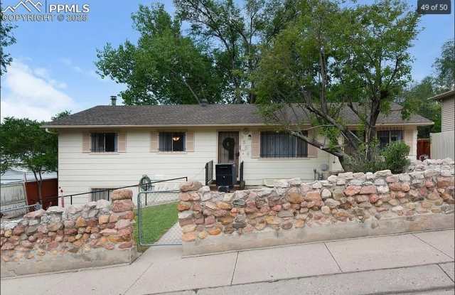 2509 Royalty Ct photos photos