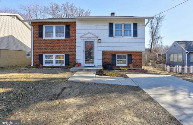 800 BARRETT AVENUE - 800 Barrett Avenue, Arnold, MD 21012
