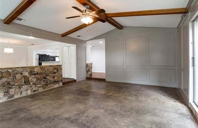 2922 Country Place Court Gallery 4