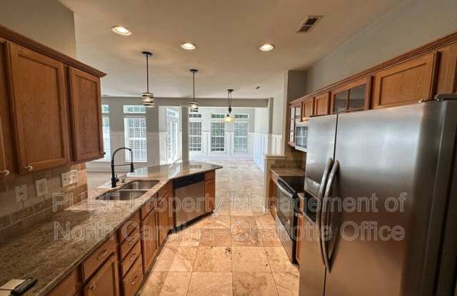 6033 Queens Walk Court photos photos