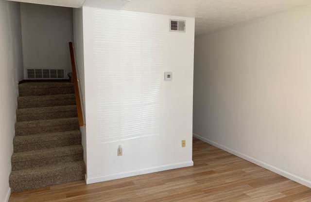 127 Heritage Place Gallery 3