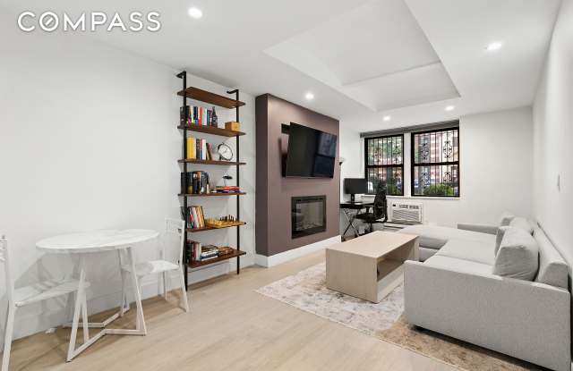 433 West 24th Street photos photos