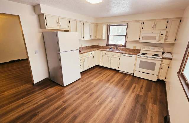 3 Bedroom House Available for Rent photos photos