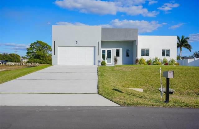 5 SW 26th Place photos photos 5 SW 26th Place photos photos