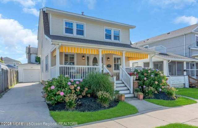 321 14th Avenue photos photos