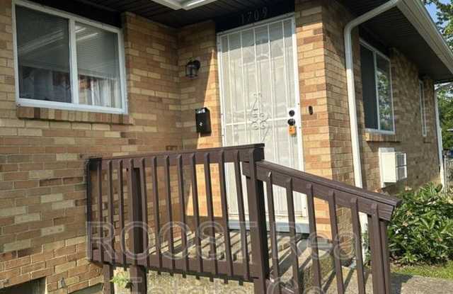1709 Elaine Road photos photos
