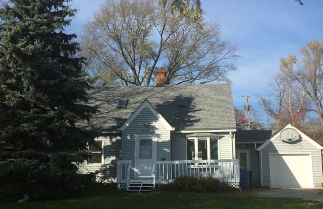 632 Morgan Ave South - 632 Morgan Avenue South, Minneapolis, MN 55405