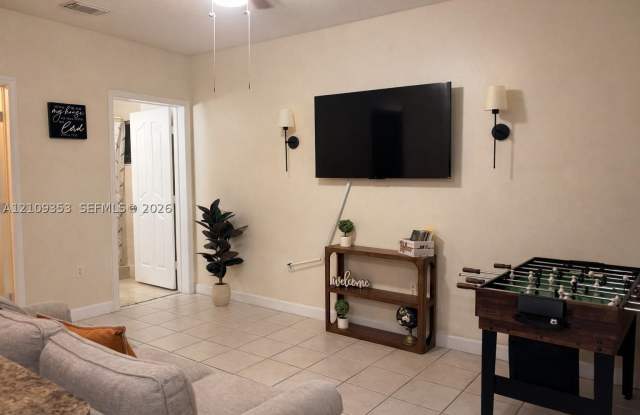 1351 SW 154th Ct Gallery 4