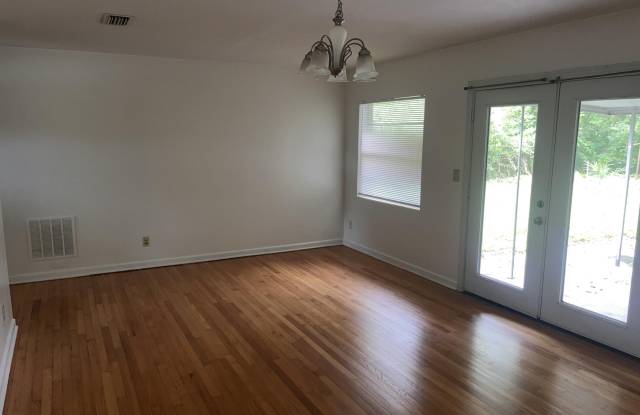 6560 BARMER Drive S Gallery 4