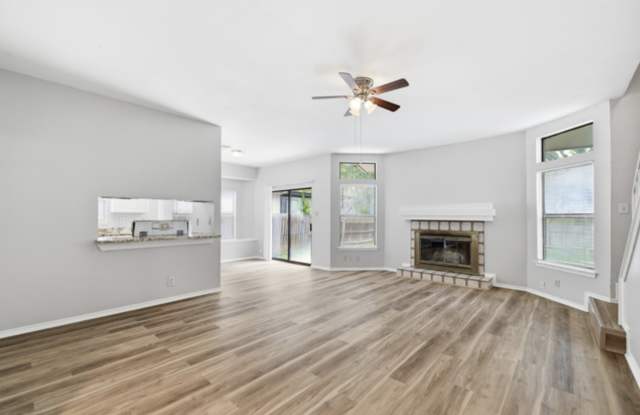 13254 Wood Climb Street Gallery 3