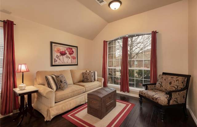 1010 Churchill Drive Gallery 4