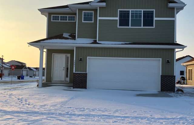 4 Bed 2.5 Bath Single Family Home - 7491 18th Street South, Fargo, ND 58104
