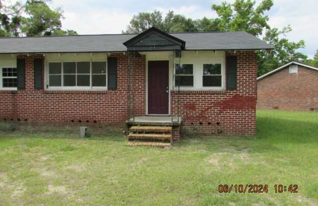 Appliances included - 217 Highland Avenue, Sumter, SC 29150