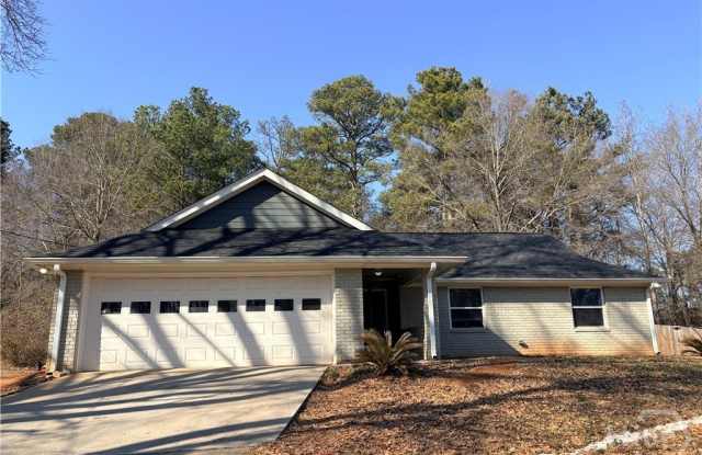 1020 Crooked Creek Road Gallery 1