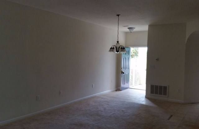 This beautiful and well-kept townhouse features 3 Bedrooms and 3 Bathrooms located at Trafalgar Village. Gallery 3