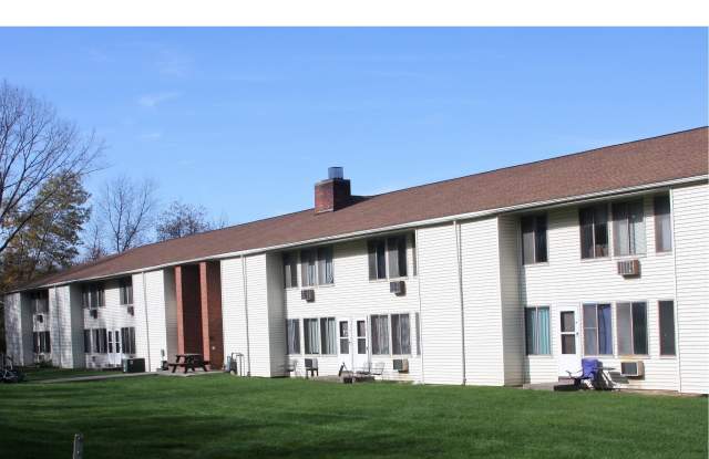 Woodland Apartments (Platteville) photos photos