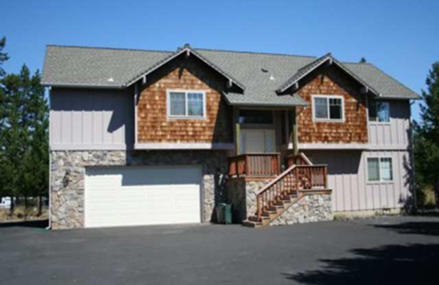 Furnished Seasonal Rental Through May 31, 2026 photos photos