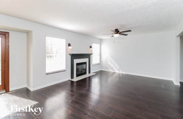 8013 Seabury Court Gallery 3