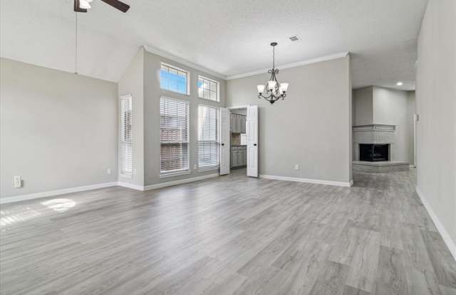 711 Cottonwood Bend Drive Gallery 4