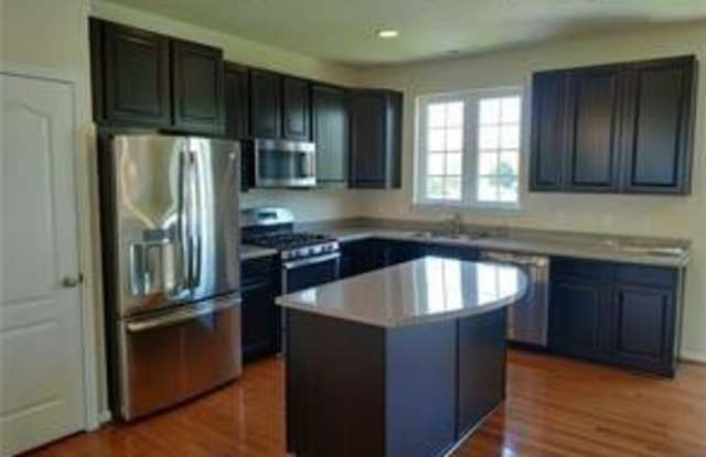 243 Eagle Dr Gallery 3