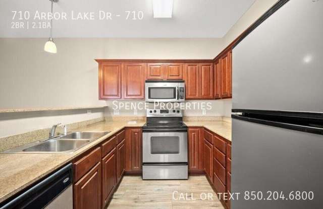 722 Arbor Lake Drive Gallery 4