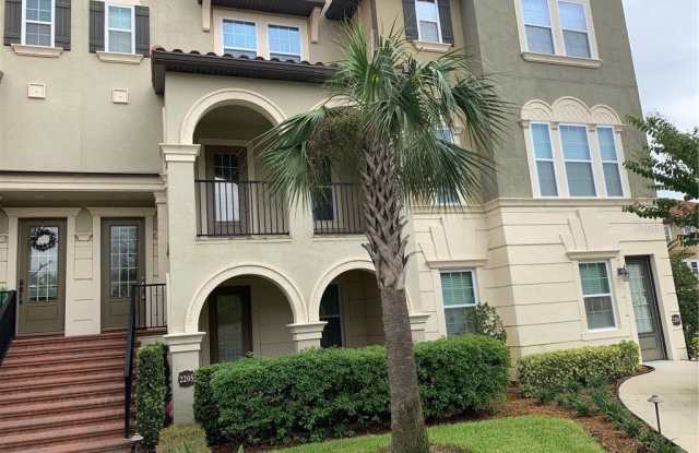 2205 LOBELIA DR - 2205 Lobelia Drive, Lake Mary, FL 32746