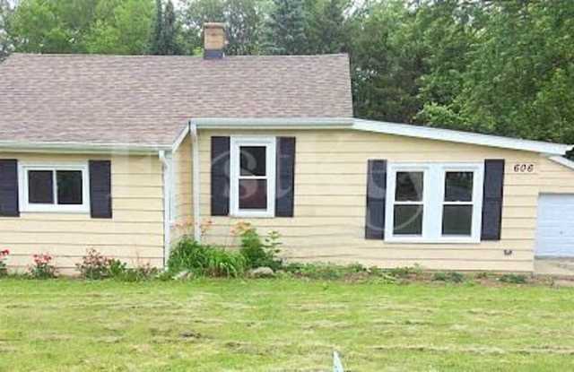 606 Lake Shore Boulevard photos photos