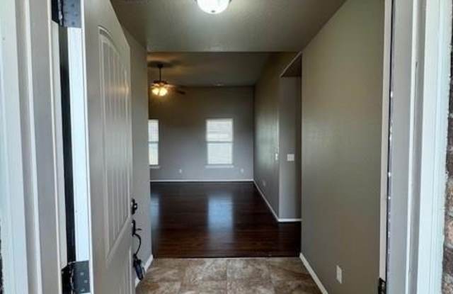 120 Willow  DR Gallery 2