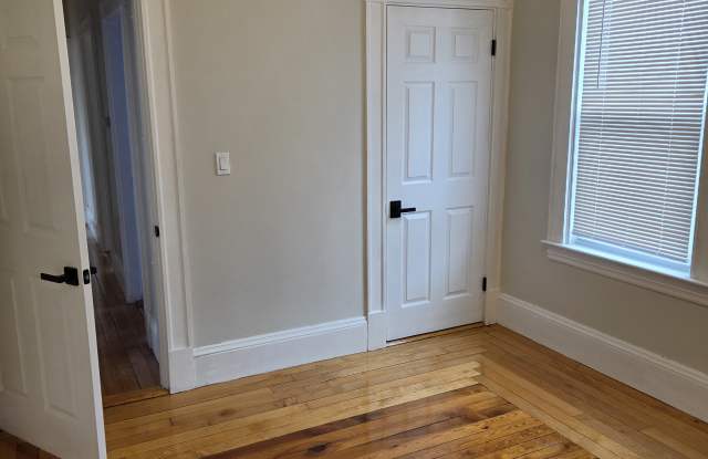 19 Gardner Avenue Gallery 2
