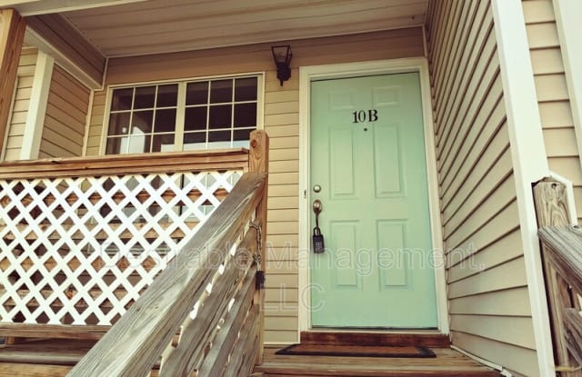 10 Lyford key B - 10 Lyford Key, Hampton, VA 23666