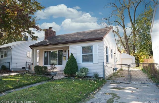 27097 BARRINGTON Street - 27097 Barrington Street, Madison Heights, MI 48071
