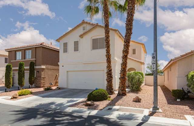 3 bedroom home located near 215 Freeway and shopping. photos photos