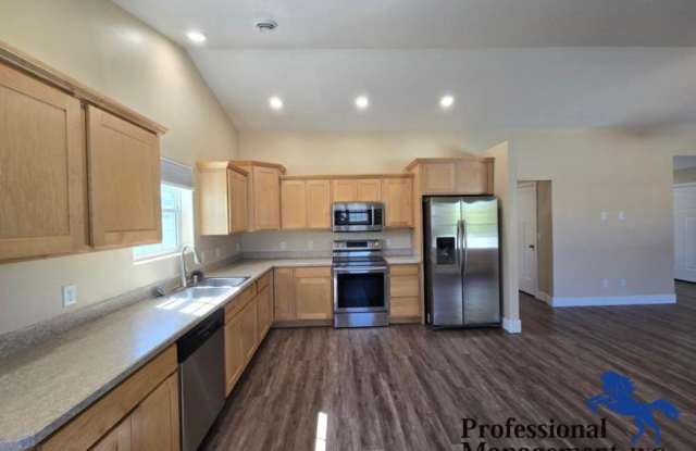 1267 Watson Peak Road Gallery 3