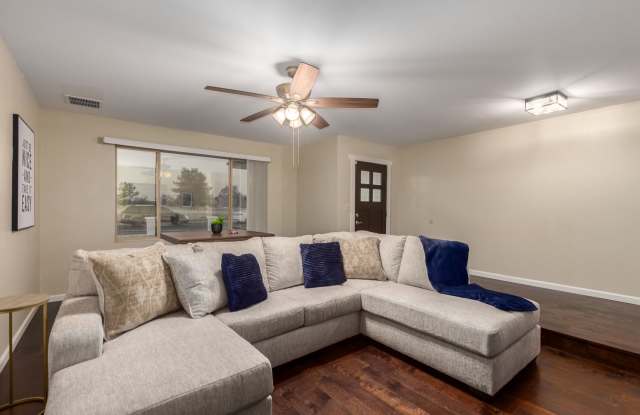 Spacious Phoenix 3 Bedroom Gallery 4