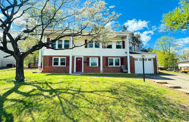 BEAUTIFULLY UPDATED HOME - WOODBRIDGE photos photos