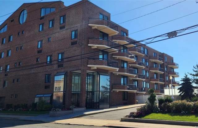 730 W Broadway - 730 West Broadway, Long Beach, NY 11561