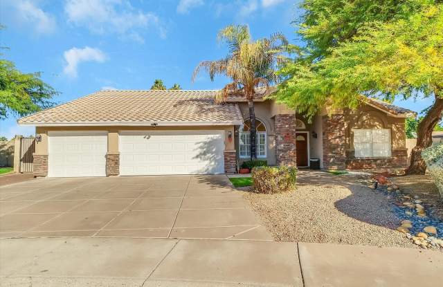 14841 N 42nd Place - 14841 North 42nd Place, Phoenix, AZ 85032