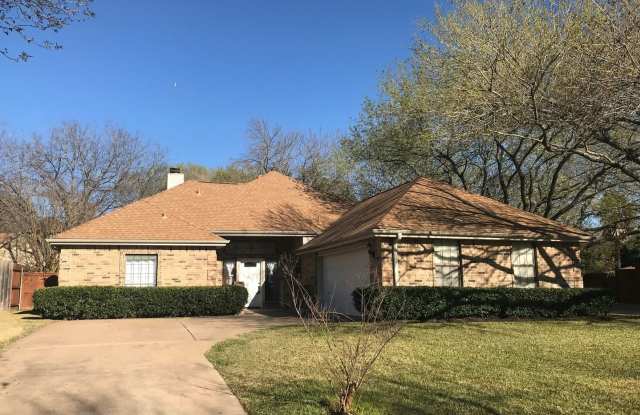 801 Meadow Creek Drive Gallery 2