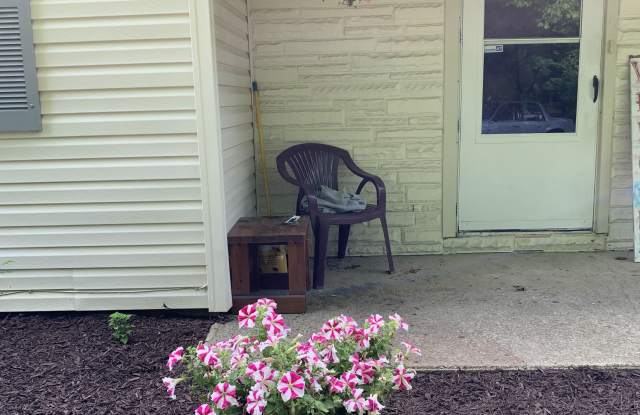 3810 Oakleigh Avenue - 3810 Oakleigh Avenue, Austintown, OH 44515