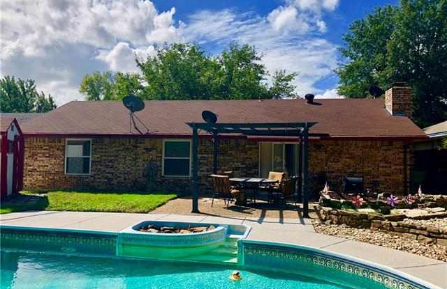 6541 Windrock Drive Gallery 3