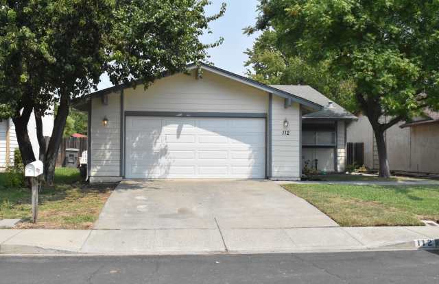 Tastefully updated home close to shopping and remodeled elementary school! photos photos