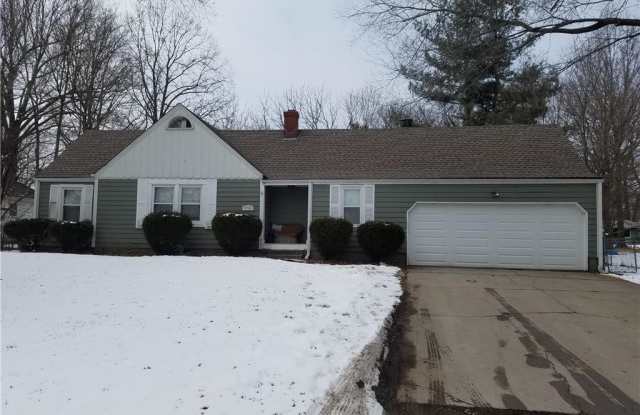 5724 Harvard Avenue - 5724 Harvard Avenue, Raytown, MO 64133