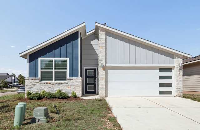 Beautiful 4 bedroom, 2.0 bathroom home in Leander!!! Gallery 1