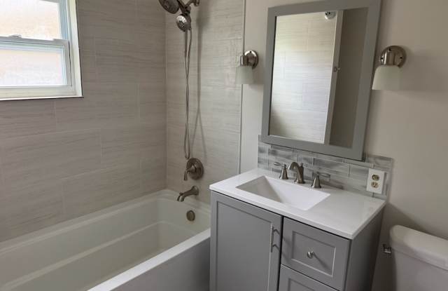 319 Kenilworth Blvd photos photos