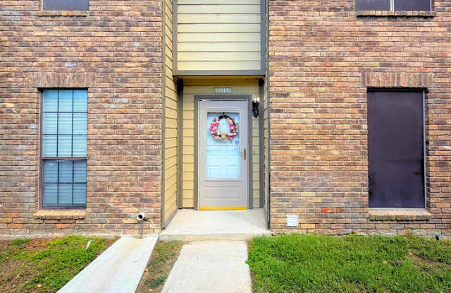 200 Martingale Ln Gallery 2