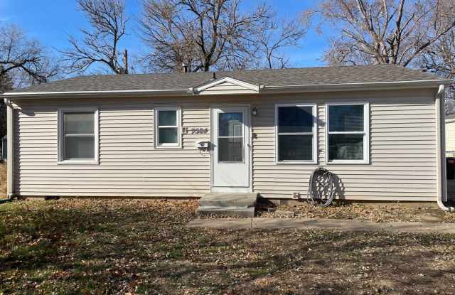 Budget-friendly Home For Rent In La Vista!!! photos photos