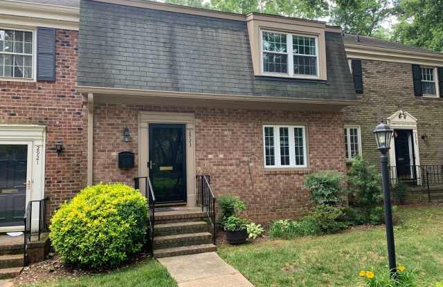 NEW LISTING! 3-bedroom, 3.5-bath townhome - large patio- Access to pool photos photos