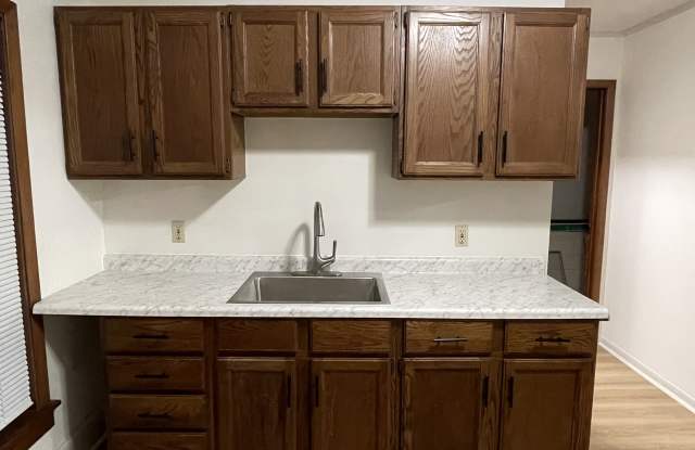 1120 East Ninth Street - 1120 East Ninth Street, Duluth, MN 55805